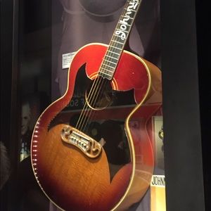 Meet your Posher, Earlene